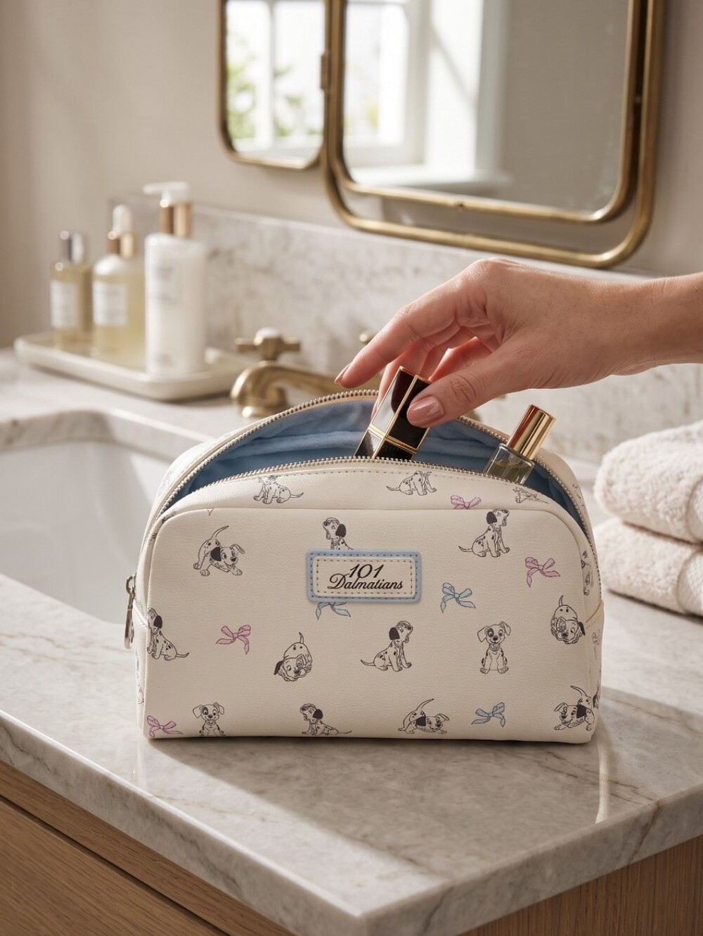 Disney 101 Dalmatians Makeup Cosmetic Bag